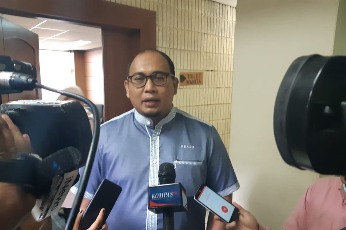 Andre Rosiade menegaskan RI tetap berlakukan sertifikasi halal untuk produk makanan-minuman AS