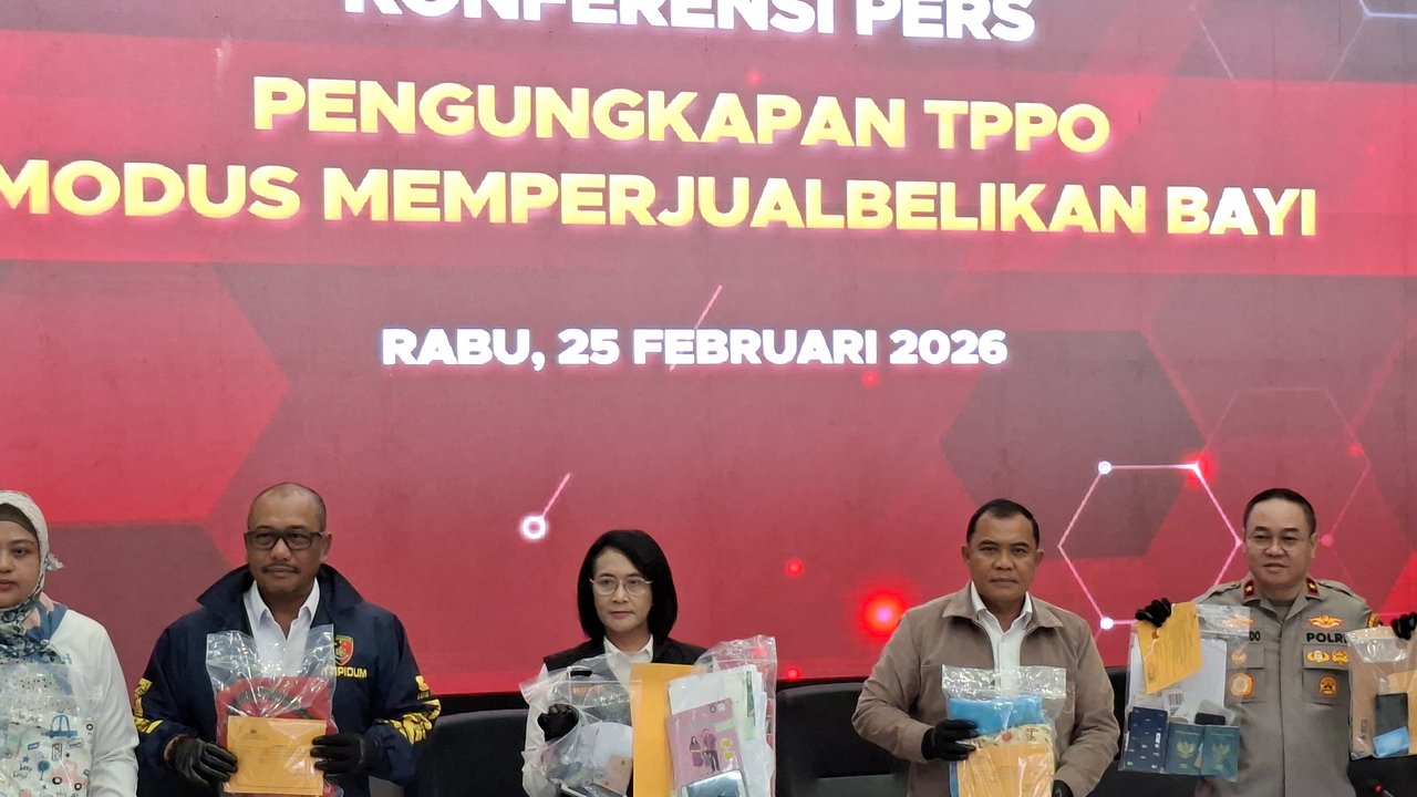 Sindikat Jual Beli Bayi dibongkar Bareskrim Polri. Sebanyak 12 tersangka ditangkap.