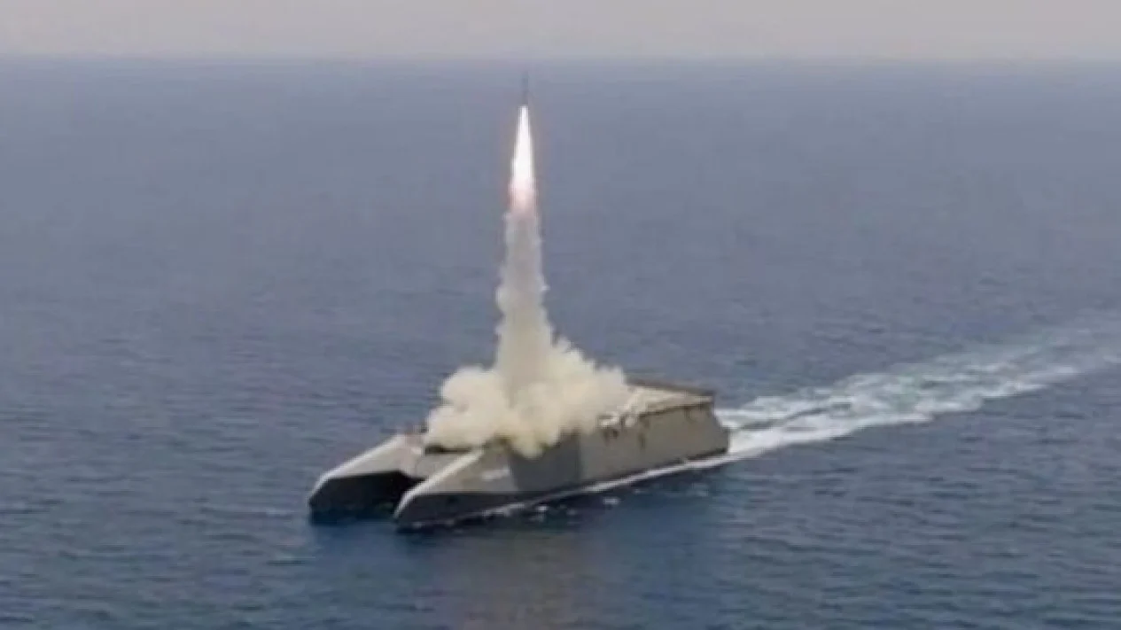 Iran Uji Sayyad 3G melalui peluncuran rudal dari kapal perang Angkatan Laut IRGC