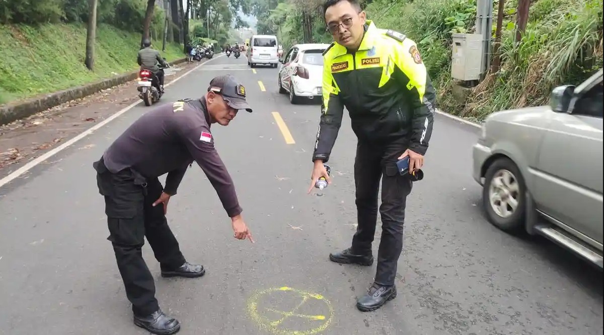 Insiden kecelakaan motor Puncak Bogor menimpa ayah dan anak