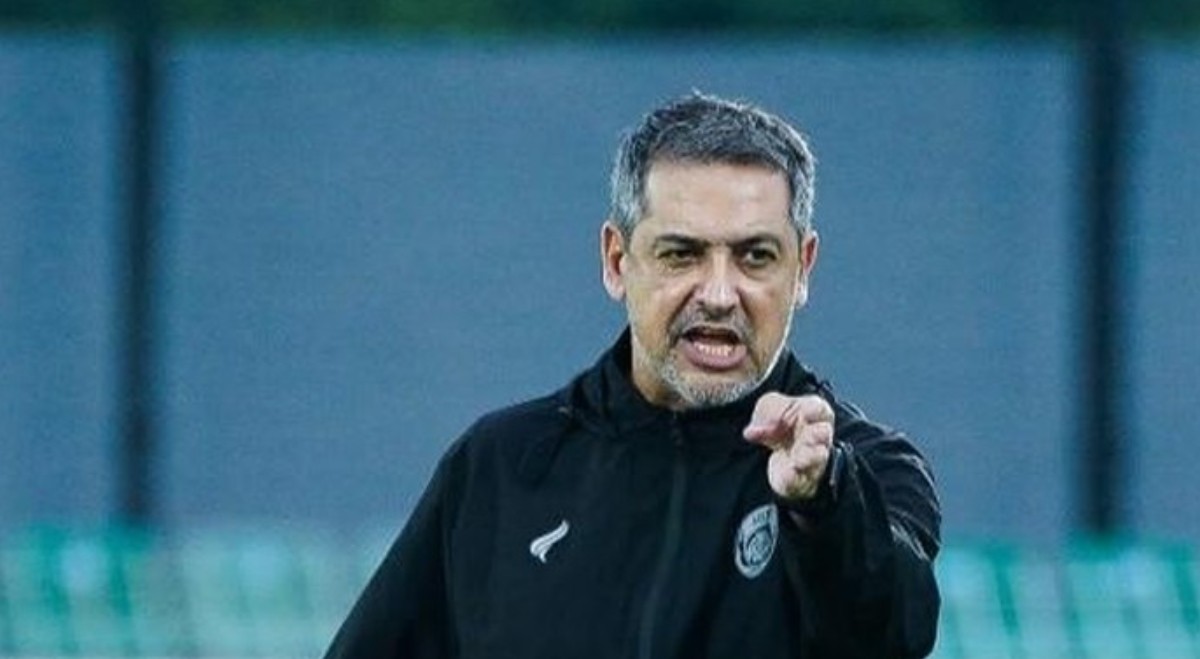 Kritik pelatih Arema wasit usai kekalahan tipis dari Bhayangkara Presisi Lampung