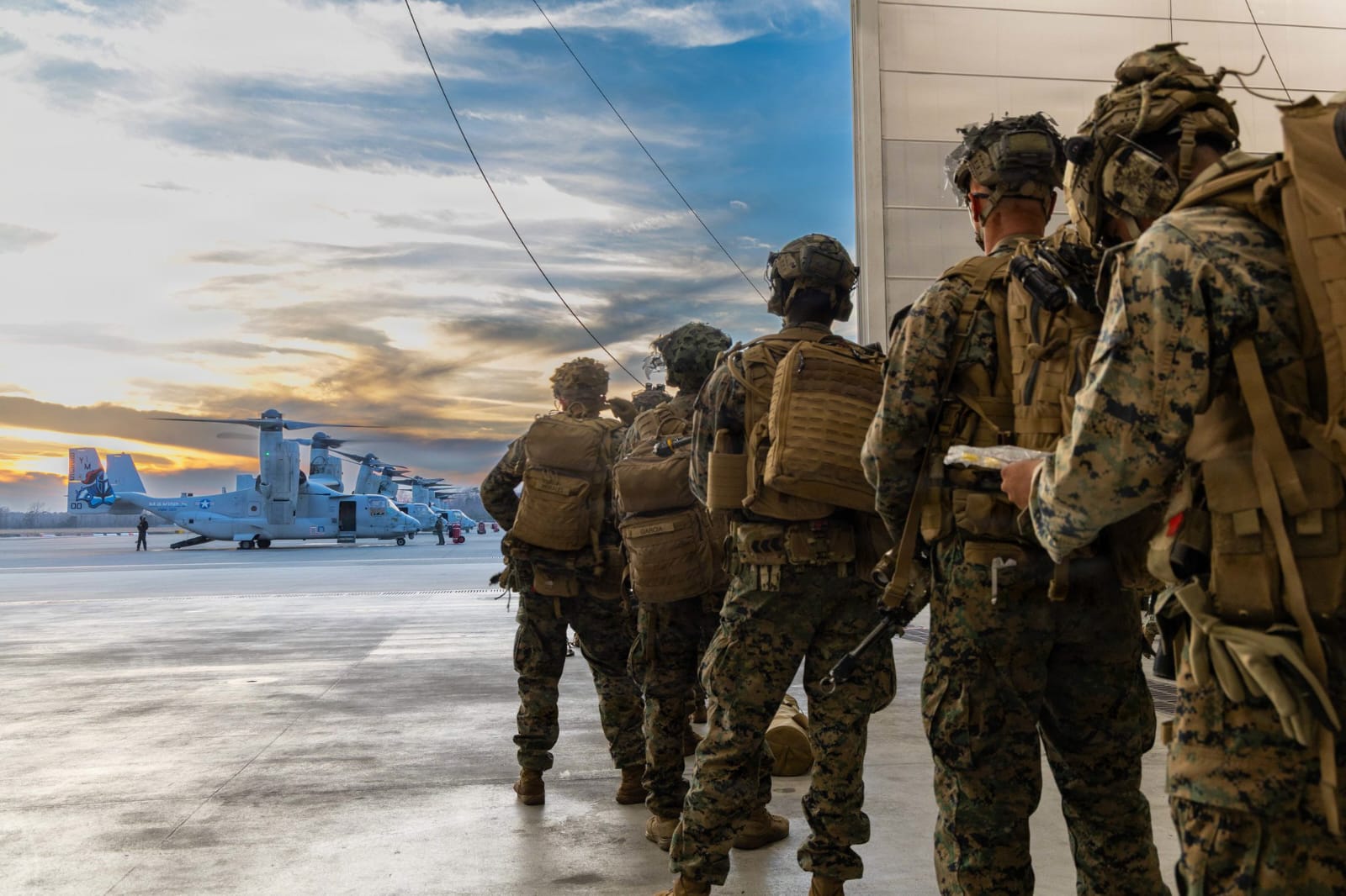 Eskalasi di Timur Tengah: Amerika Serikat Kerahkan Pasukan Marinir dan Armada Kapal Perang Tambahan