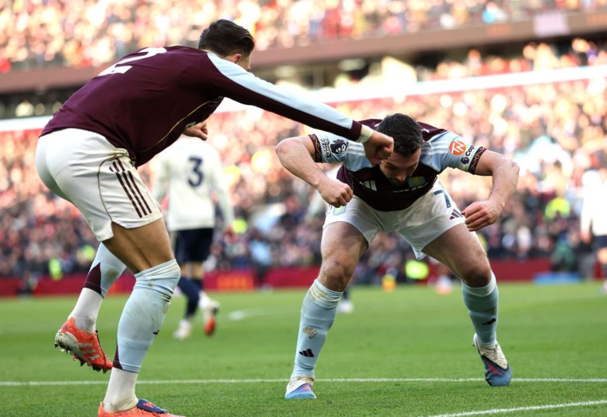 Unai Emery meminta skuad Aston Villa waspadai Nottingham Forest