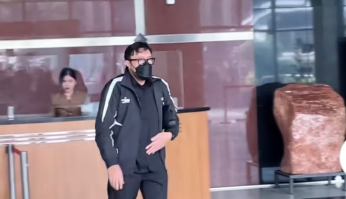 KPK mengonfirmasi penggeledahan rumah Ono Surono terkait dugaan aliran uang dari Sarjan