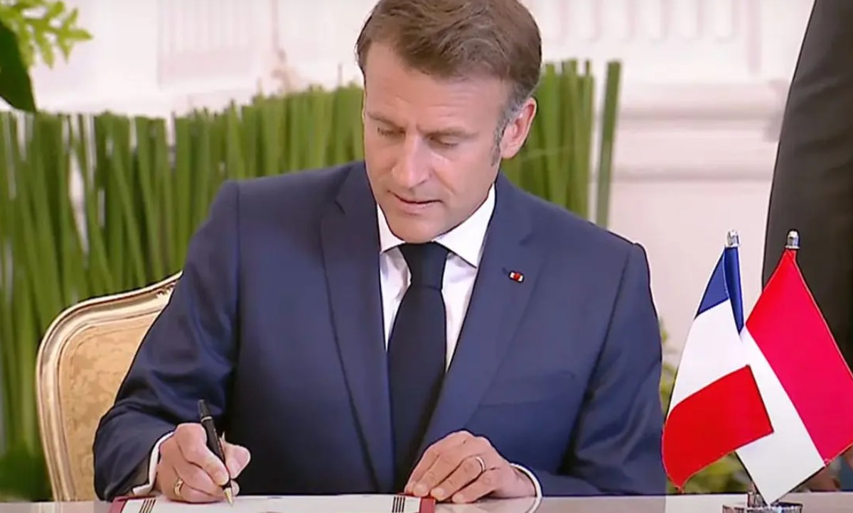 Presiden Emmanuel Macron menyerukan otonomi strategis global Macron