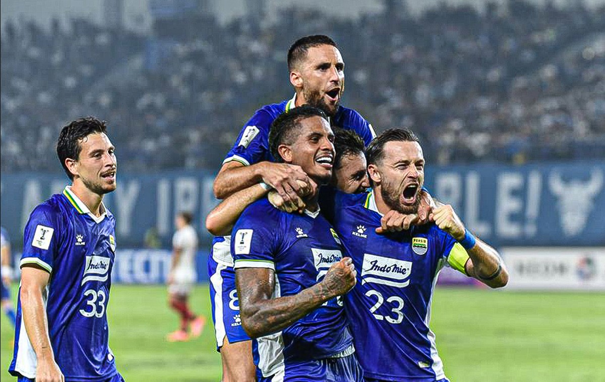 Persib Bandung menerima sanksi AFC untuk Persib sebesar Rp1,1 miliar